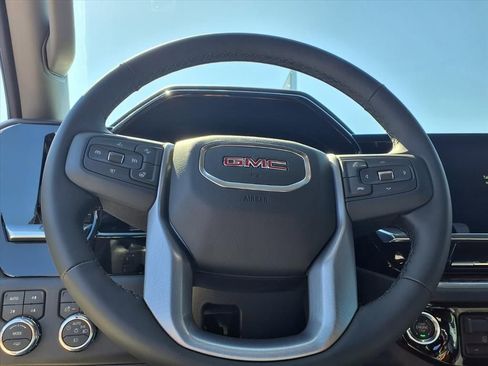 New 2026 GMC Sierra 1500 Elevation AWD/4WD image 12