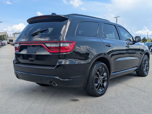 Used 2023 Dodge Durango R/T w/ Hemi Orange Plus Package RWD image 5