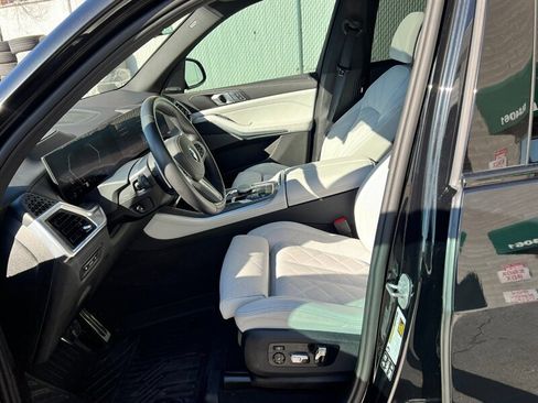 Used 2025 BMW X5 xDrive40i image 18