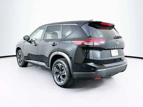 Used 2025 Nissan Rogue SV image 5