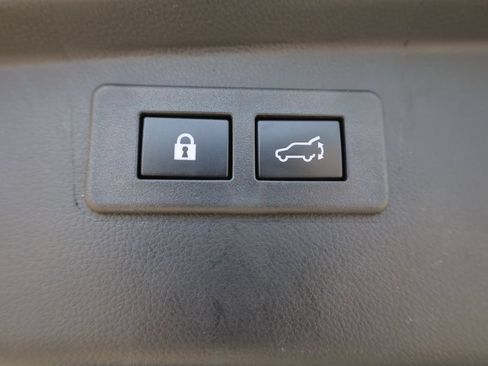 Used 2025 Subaru Outback Premium AWD/4WD image 21