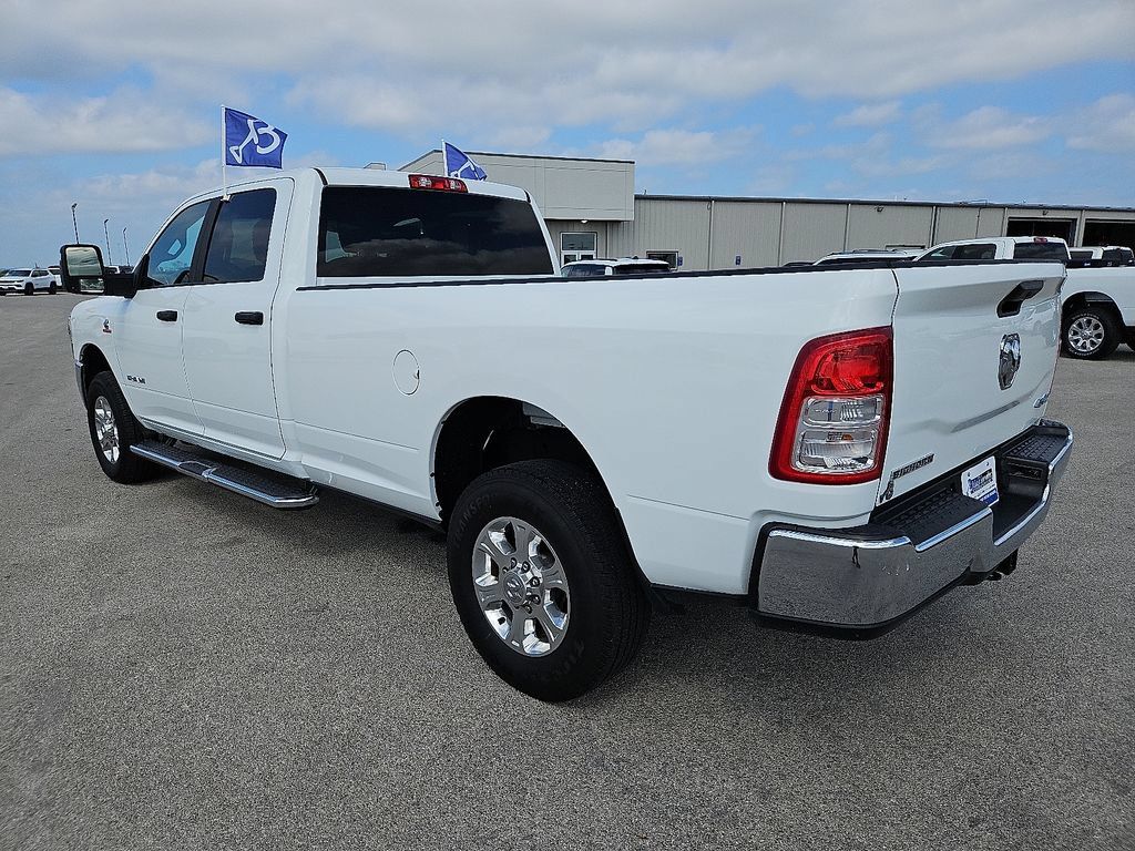 Used 2024 RAM 3500 Big Horn AWD/4WD image 4