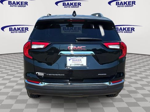 Used 2024 GMC Terrain SLT w/ Infotainment Package II AWD/4WD image 6
