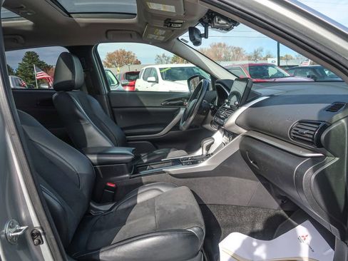 Used 2023 Mitsubishi Eclipse Cross AWD image 18