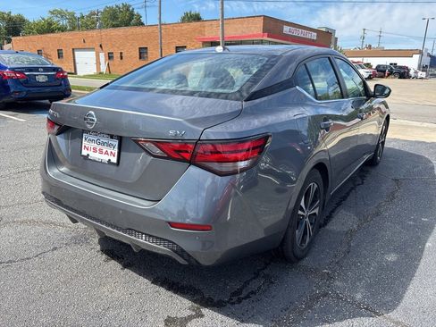 Used 2022 Nissan Sentra SV image 7