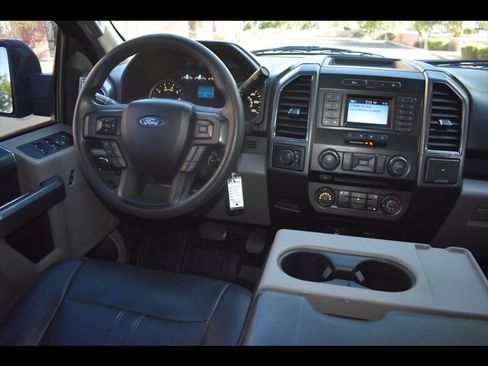 Used 2018 Ford F150 XLT AWD/4WD image 30