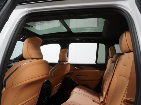 New 2023 Jeep Grand Cherokee Summit image 17