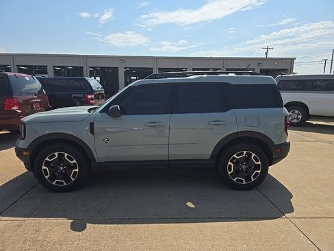 Used 2023 Ford Bronco Sport Outer Banks w/ Tech Package AWD/4WD image 4