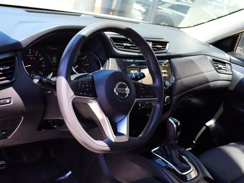 Used 2017 Nissan Rogue S AWD/4WD image 37