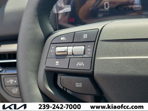 New 2026 Kia Sportage EX FWD image 24
