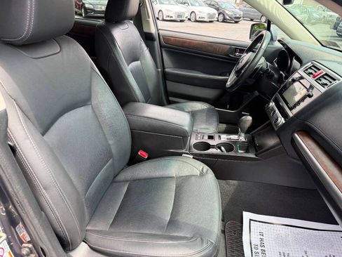 Used 2016 Subaru Outback 2.5i Limited AWD/4WD image 36