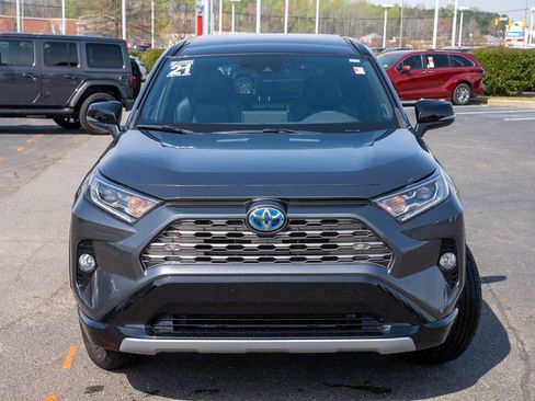 Used 2021 Toyota RAV4 XSE image 2