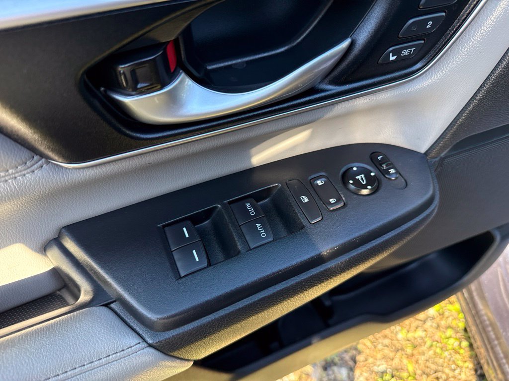Used 2018 Honda CR-V EX-L image 8