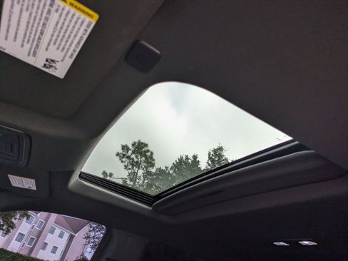 Used 2022 Chevrolet Silverado 1500 ZR2 w/ Technology Package image 22