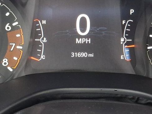 Used 2022 Jeep Compass Trailhawk w/ Trailhawk Convenience Group AWD/4WD image 21