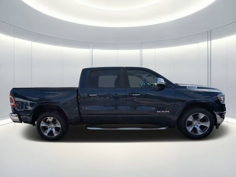 Used 2021 RAM 1500 Laramie AWD/4WD image 3