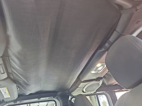 Used 2021 Jeep Wrangler Unlimited Sport image 27