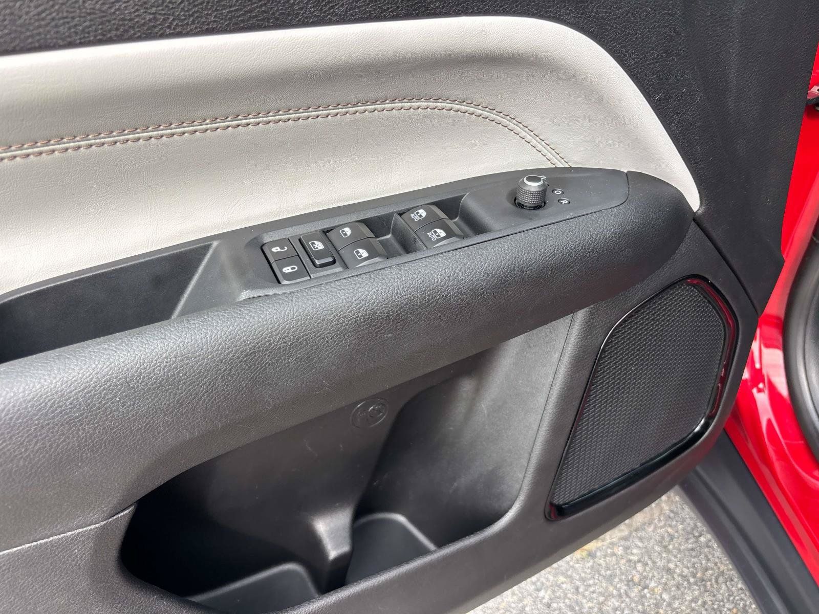 Certified 2025 Jeep Compass Limited AWD/4WD image 15