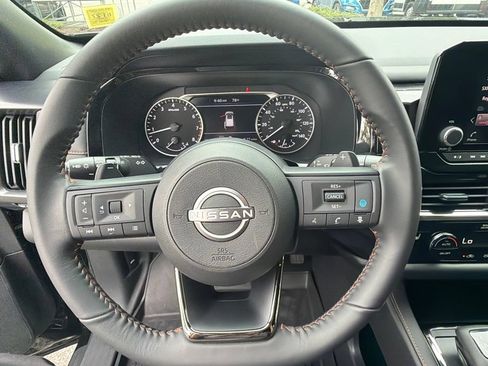 Used 2024 Nissan Pathfinder Rock Creek AWD/4WD image 11