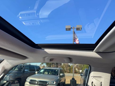 Used 2013 Toyota 4Runner Limited image 15