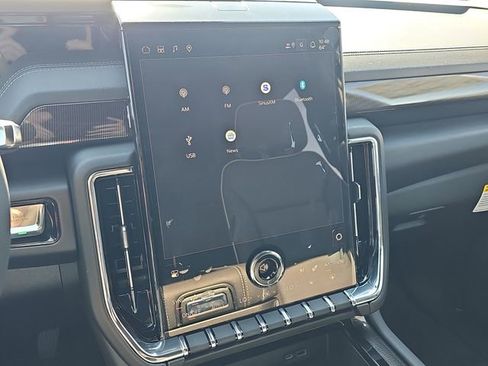 New 2026 GMC Yukon XL Elevation w/ Elevation Premium Package image 11