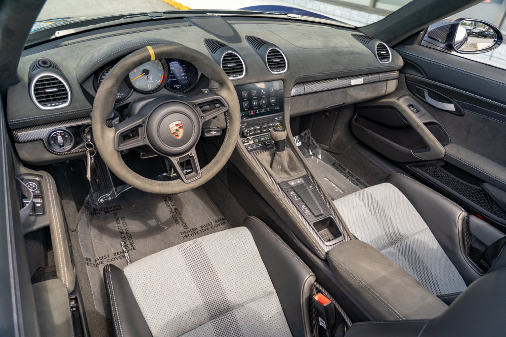 Used 2025 Porsche 718 Boxster Spyder RS RWD image 19