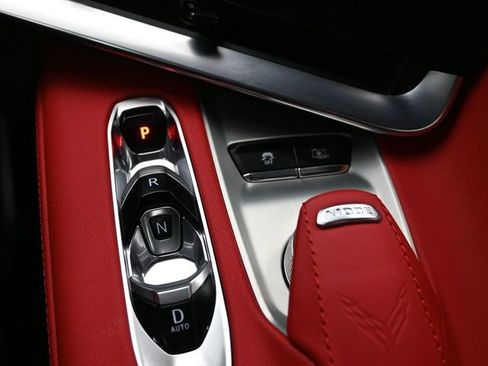 Used 2024 Chevrolet Corvette Stingray Preferred Conv w/ Z51 Performance Package RWD image 39