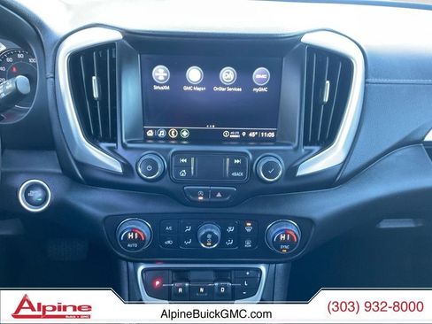 Used 2023 GMC Terrain SLT image 11