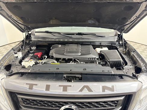 Used 2021 Nissan Titan SV w/ SV Convenience Package AWD/4WD image 39