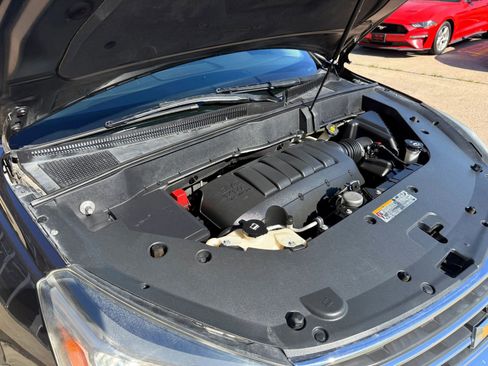 Used 2014 Chevrolet Traverse LT image 48