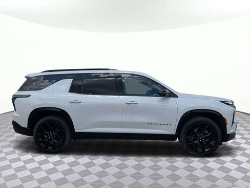 Used 2024 Chevrolet Traverse RS w/ LPO, Floor Liner Package AWD/4WD image 3
