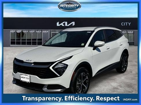 Used 2023 Kia Sportage EX AWD/4WD image 4