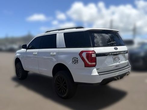 Used 2019 Ford Expedition XLT w/ Equipment Group 201A AWD/4WD image 5