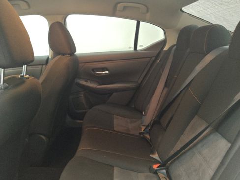 Used 2022 Nissan Sentra SR w/ Trunk Package FWD image 18