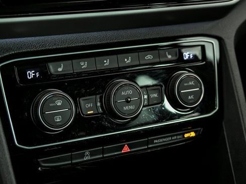 Certified 2023 Volkswagen Atlas Cross Sport SEL R-Line image 20