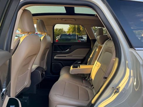 Used 2021 Lincoln Corsair AWD w/ Premium Package image 17