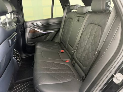 Used 2023 BMW X5 xDrive40i image 13