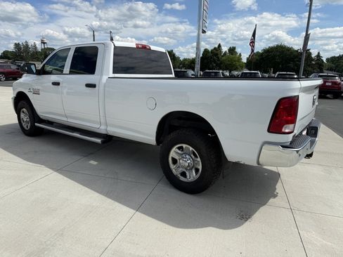 Used 2018 RAM 3500 Tradesman w/ Chrome Appearance Group AWD/4WD image 5