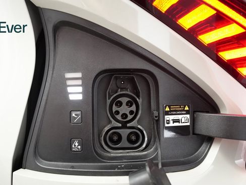 Used 2022 Kia EV6 Wind w/ Wind Technology Package image 23