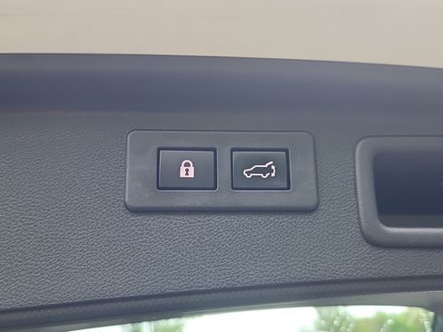 Certified 2023 Subaru Forester Premium AWD/4WD image 13