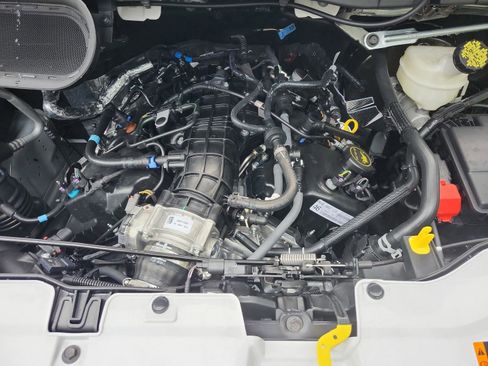 New 2025 Ford Transit 250 Low Roof AWD image 23