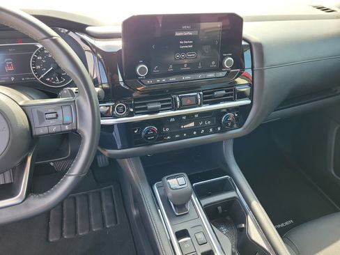 Certified 2024 Nissan Pathfinder SV w/ SV Premium Package FWD image 22