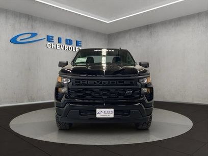 New 2026 Chevrolet Silverado 1500 Custom w/ Turbomax Blackout Package