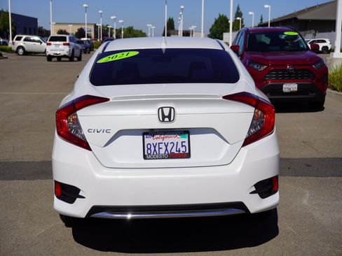 Used 2021 Honda Civic EX image 9
