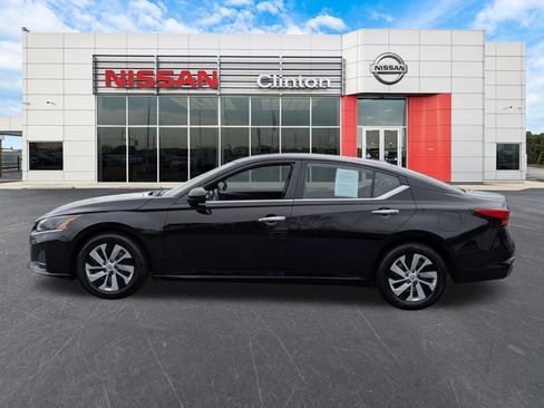 Certified 2025 Nissan Altima 2.5 S image 6