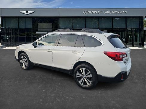 Used 2019 Subaru Outback 2.5i Limited image 6