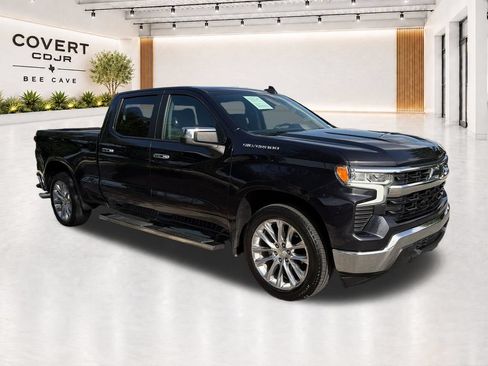 Used 2022 Chevrolet Silverado 1500 LT RWD image 1