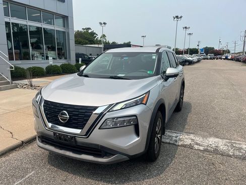 Used 2021 Nissan Rogue SV FWD image 7