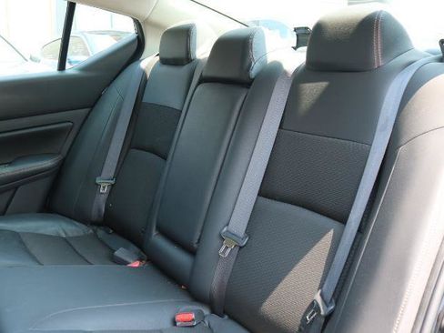 Used 2020 Nissan Altima 2.5 SR FWD image 16