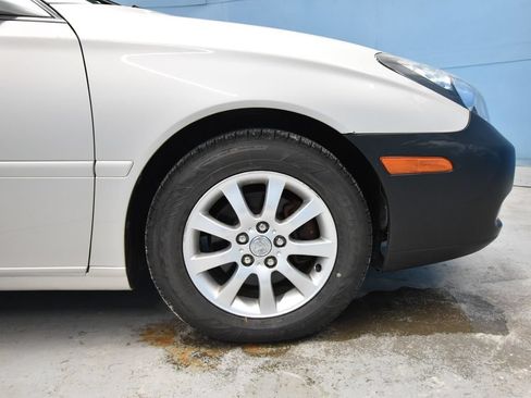 Used 2004 Lexus ES 330 FWD image 35